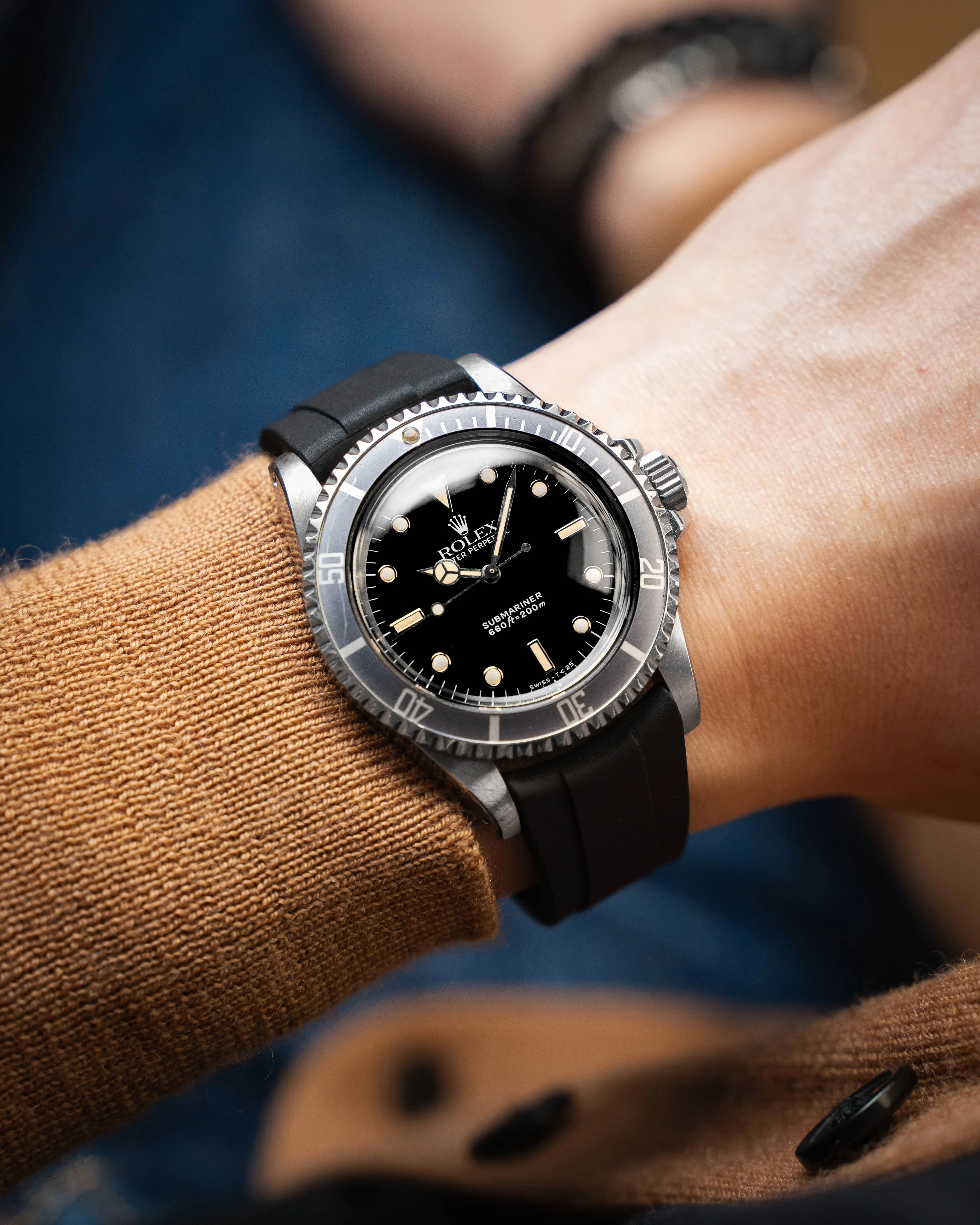 Black Semi-Integrated CTS Rubber Strap - Image 6