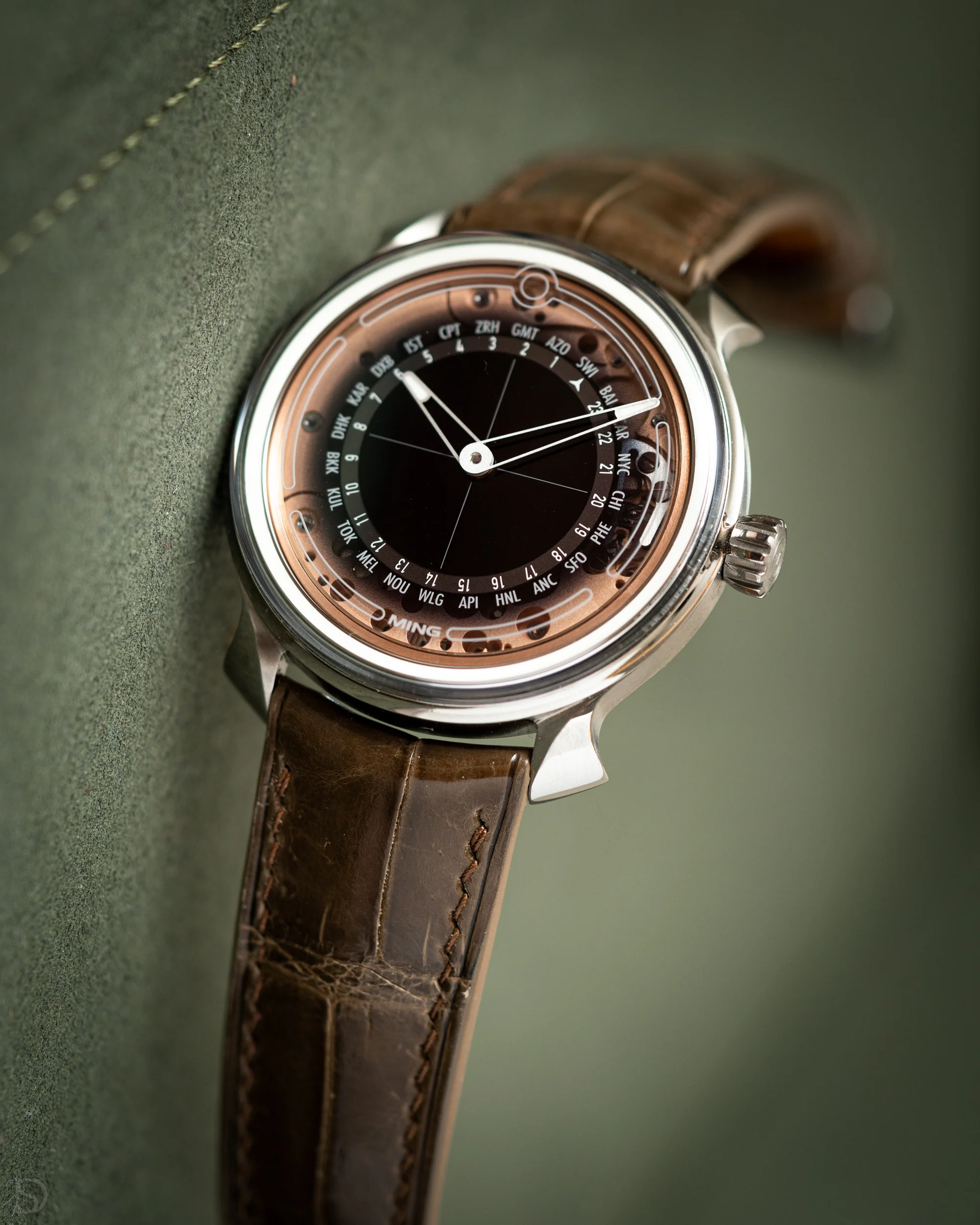 Glossy Taupe Brown Crocodile Signature (Curved) Strap - Image 2