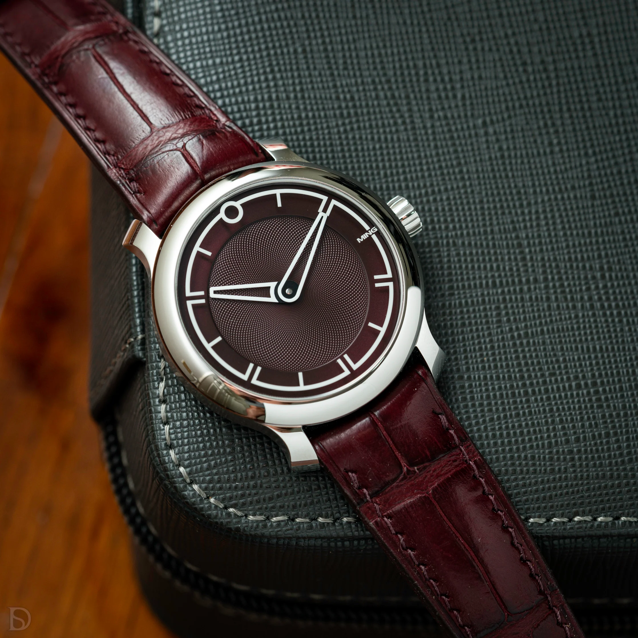Matte Mahogany Alligator Signature (Curved) Strap - Image 2