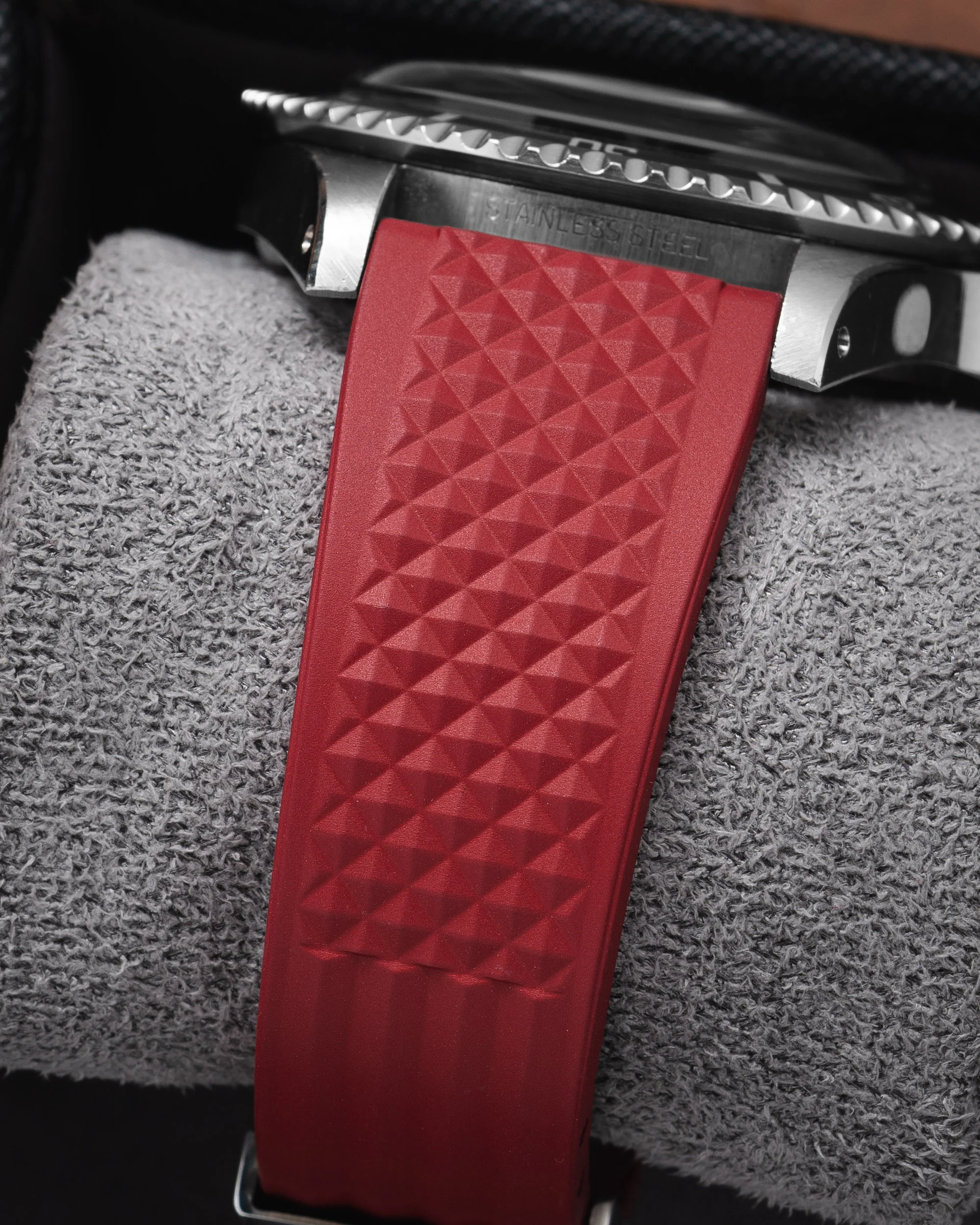 Red Waffle CTS Rubber Strap - Image 3